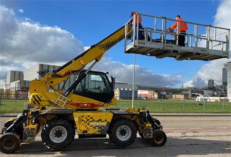 AMT Spårgående teleskoplastare